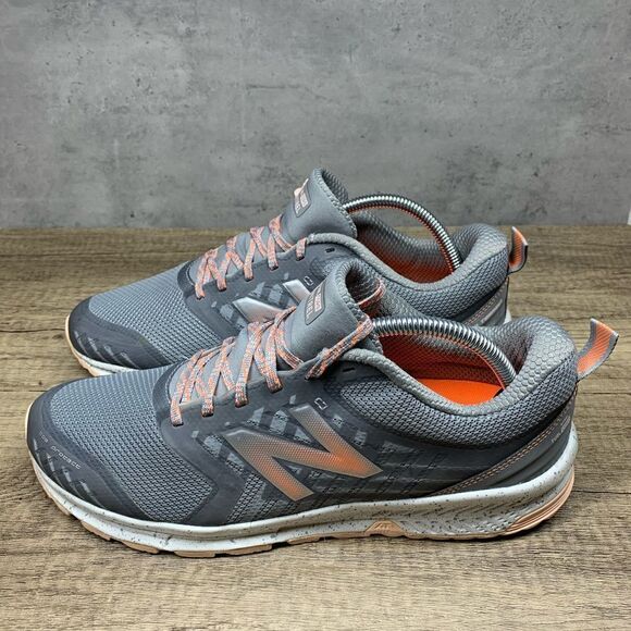 New Balance Women's FuelCore NITREL Trail Shoes~Size 10D (wide width) - Picture 2 of 11